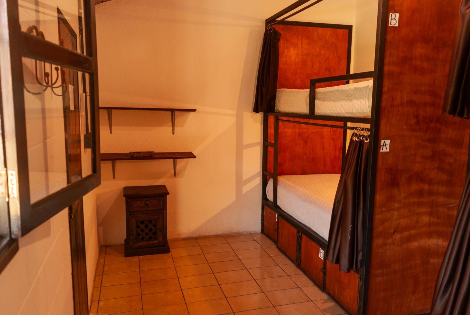 Tzunun Hostel 危地马拉安地瓜 外观 照片
