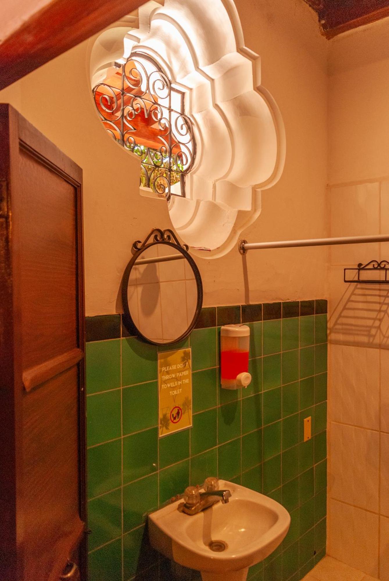 Tzunun Hostel 危地马拉安地瓜 外观 照片