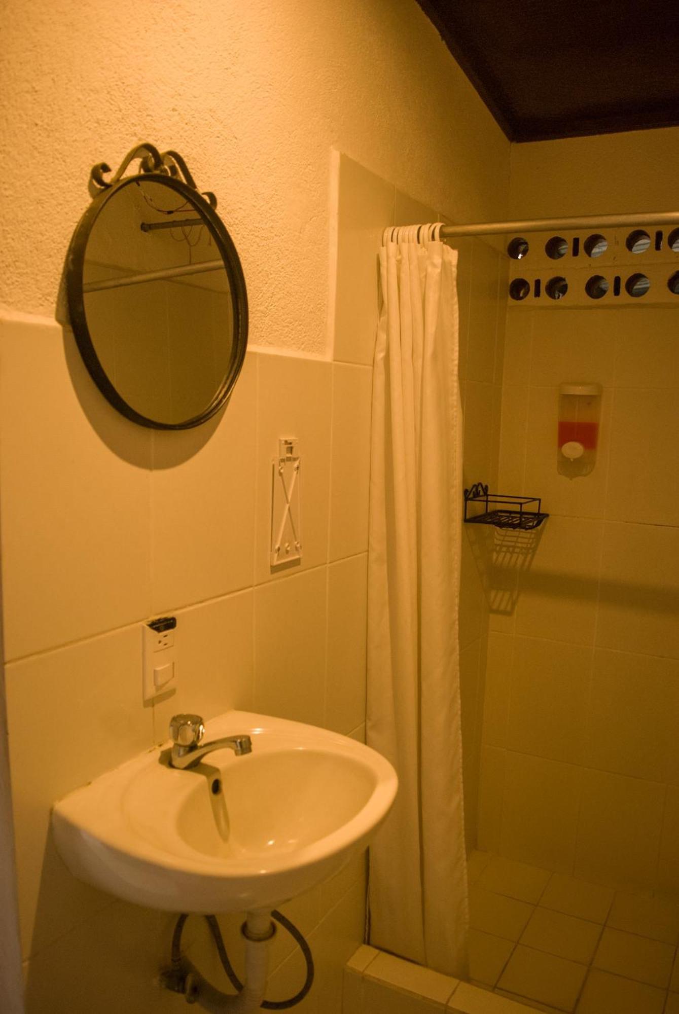 Tzunun Hostel 危地马拉安地瓜 外观 照片